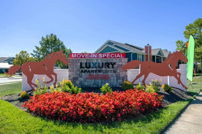 The front entrance at our East Louisville apartments.